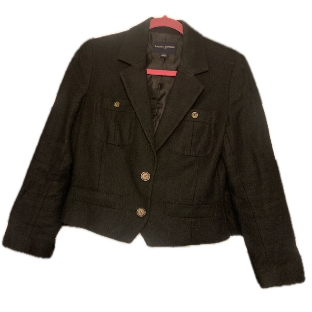 Banana Republic linen/cotton knit black blazer in size 6, EUC.